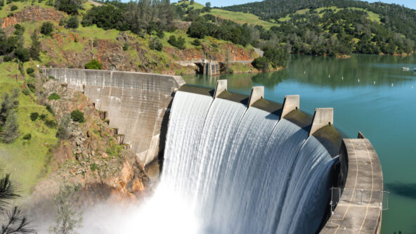 photo of Englebright Dam or hydropower generating station
